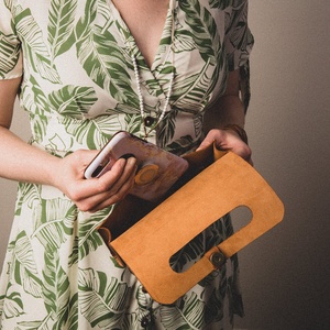 Elegáns női valódi bőrtáska - gravírozással - esküvő - kiegészítők - táska - Meska.hu