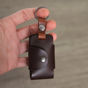 Bőr kocsikulcs tartó � egyedi méretben, gravírozással - táska & tok - kulcstartó & táskadísz - kulcstartó - Meska.hu