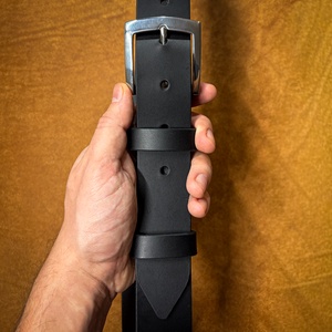 Férfi marhabőr öv - egyedi méret és gravírozás - ruha & divat - öv & övcsat - öv - Meska.hu