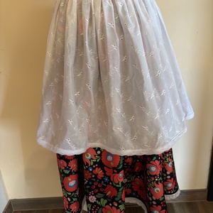 Madeira csipkés néptáncos kötény, folklór, népviselet - otthon & életmód - konyhafelszerelés, tálalás - konyhai textil - kötény - Meska.hu