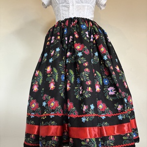 Matyó mintás néptáncos szoknya - Meska.hu