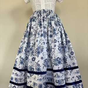 Néptáncos szoknya - Meska.hu