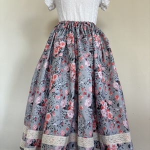 Néptáncos vintage szoknya - ruha & divat - női ruha - szoknya - Meska.hu Néptáncos vintage szoknya - ruha & divat - női ruha - szoknya - Meska.hu