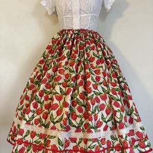 Piros tulipán mintás néptáncos, folklór, népviseleti szoknya - ruha & divat - női ruha - szoknya - Meska.hu