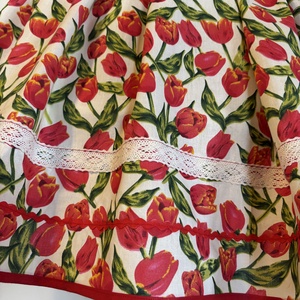 Piros tulipán mintás néptáncos, folklór, népviseleti szoknya - ruha & divat - női ruha - szoknya - Meska.hu