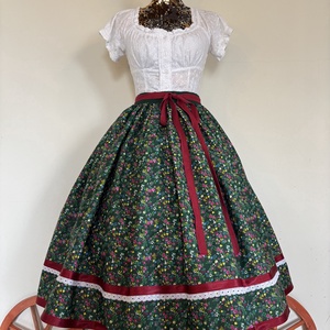 Néptáncos, folklór szoknya - Meska.hu