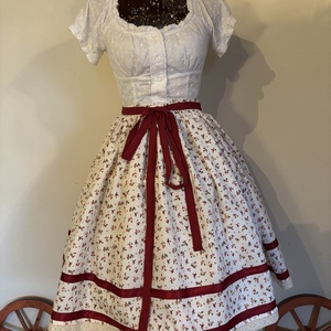 Néptáncos folklórszoknya  - Meska.hu