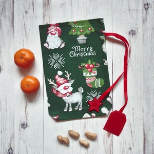 Nevesíthető, fenyőzöld Télapós textil Mikulás zsák a celofán zacskó helyett, Karácsony, Mikulás, Mikulás zsák, Varrás, MESKA