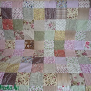 Kockás- virágos patchwork ágytakaró -  - Meska.hu