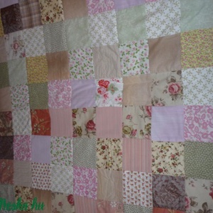 Kockás- virágos patchwork ágytakaró -  - Meska.hu