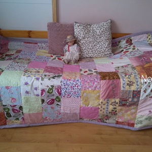 Virágos patchwork takaró Vikinek -  - Meska.hu