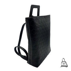 Steppelt fekete hátitáska � A4-es méretű, jól pakolható, kézműves táska  - táska & tok - hátizsák - hátizsák - Meska.hu