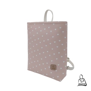 Többfunkciós A4-es női táska – hátitáska, válltáska és kézitáska egyben , Táska & Tok, Variálható táska, Bőrművesség, Varrás, Egy táska, ami alkalmazkodik a napodhoz

Sok nőnek ismerős a helyzet: reggel munkába indulsz, napkö..., MESKA