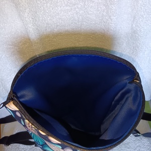 Egyedi erős vastag vizlepergetős vászonból készült hatizsák. Neszeszerrel  - táska & tok - hátizsák - hátizsák - Meska.hu