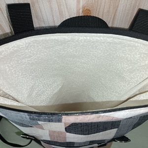 Egyedi készítésű erős vastag hatizsák vizlepergetős. Neszeszerrel  - táska & tok - hátizsák - roll top hátizsák - Meska.hu