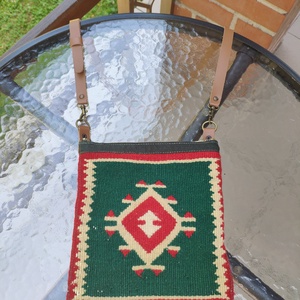 'ZÖLDMEZŐ' nomád szőttes gyapjú/pamut táska bőrrel kombinálva - táska & tok - kézitáska & válltáska - vállon átvethető táska - Meska.hu