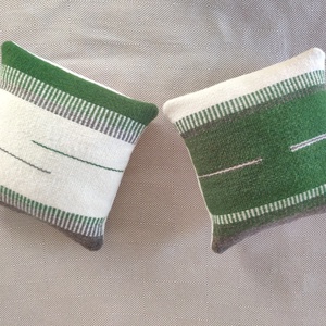 'ELSŐ HÓ' kézzel szőtt gyapjú díszpárnahuzat garnitúra - Meska.hu