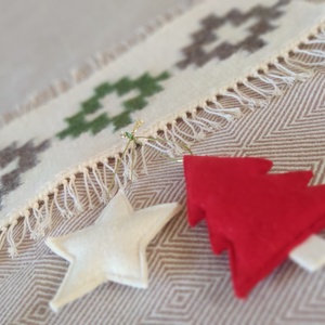 'FEHÉR KARÁCSONY' kézzel szőtt téli/karácsonyi dísz, dekoráció gyapjúból - karácsony - karácsonyi lakásdekoráció - karácsonyi lakásdíszek - Meska.hu