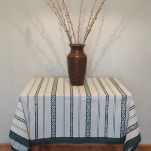 Népi mintás ünnepi terítő pamutcsipke szegéllyel - ZÖLD - Meska.hu