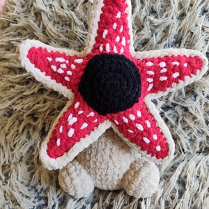 Horgolt Demogorgon , Játék & Sport, Plüssállat & Játékfigura, Más figura, Horgolás, MESKA