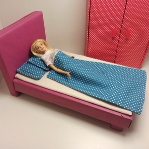 Barbie ágynemű pöttyös - játék & sport - baba & babaház - babaruha, babakellék - Meska.hu