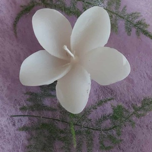 Liliom úszógyertya - Meska.hu