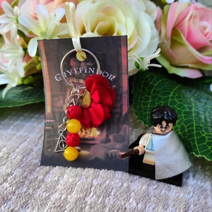 Harry Potter Griffendél kulcstartó - Meska.hu