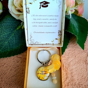 Vigyázz magadra! kulcstartó ballagási/diplomaosztó ajándék - Meska.hu