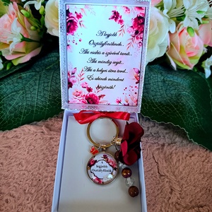 Ajándék pedagógusnak, osztályfőnök egyedi kulcstartó piros, Táska & Tok, Kulcstartó & Táskadísz, Kulcstartó, Ékszerkészítés, MESKA