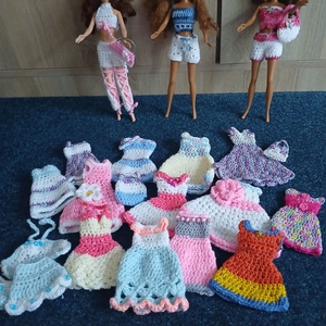 Barbie típusú babára horgolt babaruhák Új! - Meska.hu