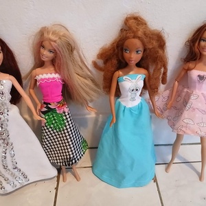 Barbie típusú babára ruhacsomag.  - Meska.hu