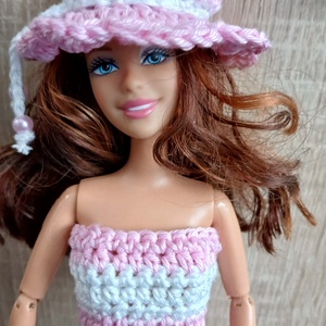 Barbie babára horgolt rózsaszín fehér ruha kalappal.  - játék & sport - baba & babaház - barbie ruhák - Meska.hu