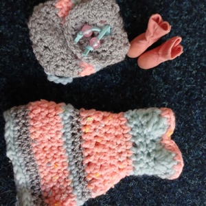Horgolt Barbie ruha hátizsákkal.  - játék & sport - baba & babaház - barbie ruhák - Meska.hu