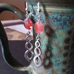 Végtelen - eperkvarc fülbevaló - ékszer - fülbevaló - lógó fülbevaló - Meska.hu