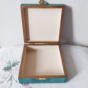 Korall Úrnő - díszdoboz - ékszer - ékszertartó - ékszerdoboz - Meska.hu