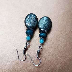 Ekhó - ásványköves fülbevaló  - ékszer - fülbevaló - lógó fülbevaló - Meska.hu