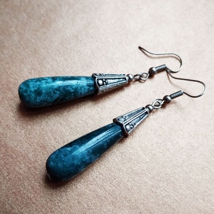 Naga - ásványgyöngyös fülbevaló - ékszer - fülbevaló - lógó fülbevaló - Meska.hu