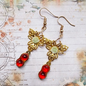 Cso Cso Szan - fülbevaló - Meska.hu