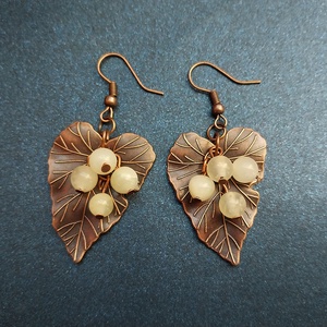 Szőlőlevél - fülbevaló féldrágakövekkel, Ékszer, Fülbevaló, Lógó fülbevaló, Ékszerkészítés, MESKA