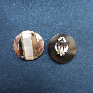 Retró gyöngyházas fülklipsz - ékszer - fülbevaló - klipsz - Meska.hu