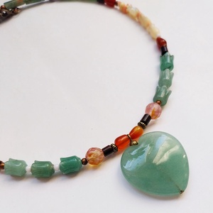 Alma Mater - ásványgyöngyös nyaklánc - ékszer - nyaklánc - medálos nyaklánc - Meska.hu