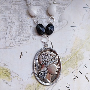 Római Emlék - féldrágaköves nyaklánc - ékszer - nyaklánc - medálos nyaklánc - Meska.hu