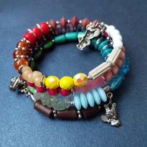 Színes Emeletes - 4 soros memóriakarkötő, Ékszer, Karkötő, Memóriadrótos karkötő, Ékszerkészítés, MESKA