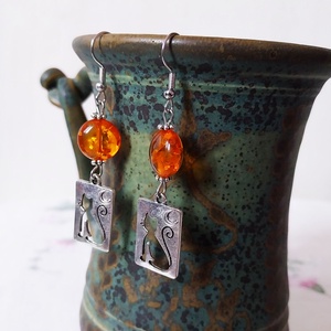 Macskazene - borostyános fülbevaló - ékszer - fülbevaló - lógó fülbevaló - Meska.hu