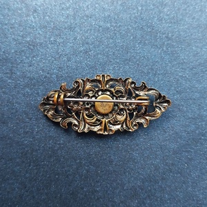 Vintage fém bross gyöngyház berakással - ékszer - kitűző és bross - Meska.hu