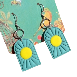 Boho sun fülbevaló - kék-sárga, Ékszer, Fülbevaló, Lógó fülbevaló, Ékszerkészítés, Gyurma, MESKA