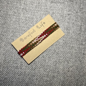 �Karácsonyfa csomózott karkötő, Ékszer, Karkötő, Fonott karkötő, Csomózás, MESKA