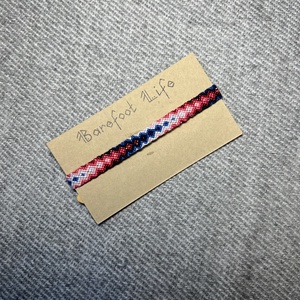 �Karácsonyfa csomózott karkötő, Ékszer, Karkötő, Fonott karkötő, Csomózás, MESKA