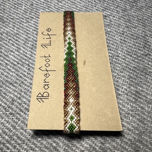 �Karácsonyfa csomózott karkötő - ékszer - karkötő - fonott karkötő - Meska.hu