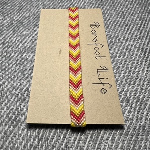 �Csipkebogyó csomózott karkötő - ékszer - karkötő - fonott karkötő - Meska.hu